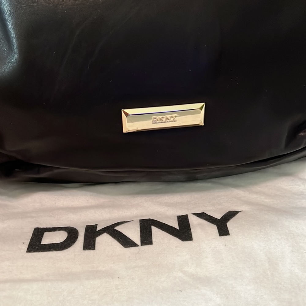 DKNY Black Leather Shoulder Bag - Picture 2 of 10